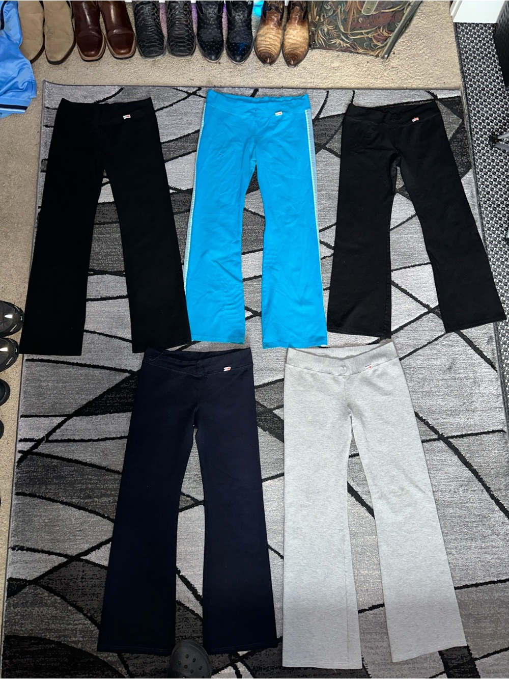 Mizuno Women's Flare Leggings - Black, Turquoise, Navy, Gray